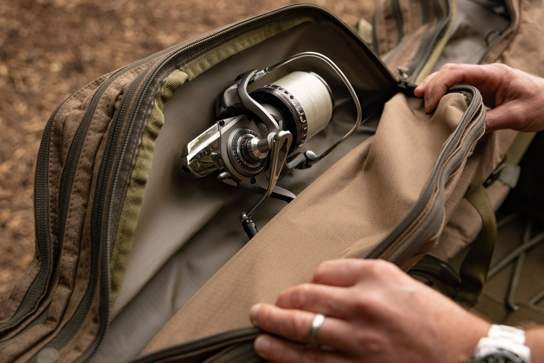 Quick Cash Draw - Win £350 tax-free cash or Any 3x Kaizen Green Rods + Korda Holdall - Image 8